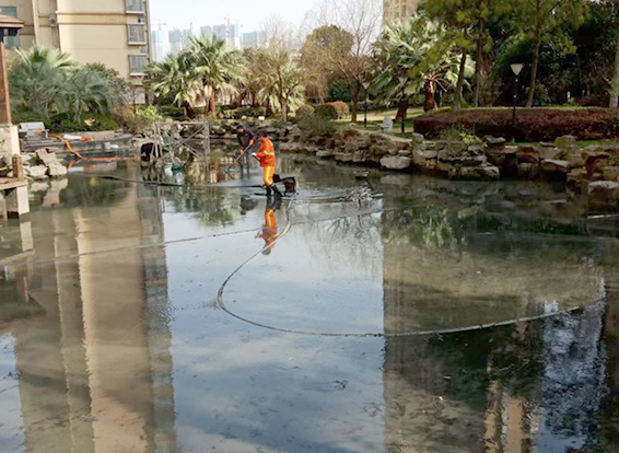 宣汉景观池淤泥清理